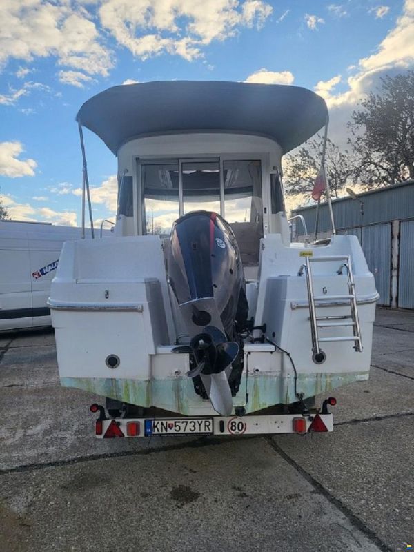 Beneteau Antares 6.8