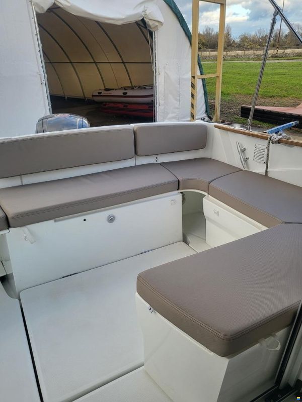 Beneteau Antares 6.8