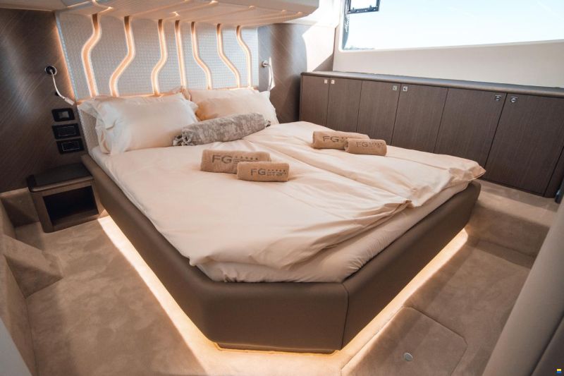 Galeon 440 Fly