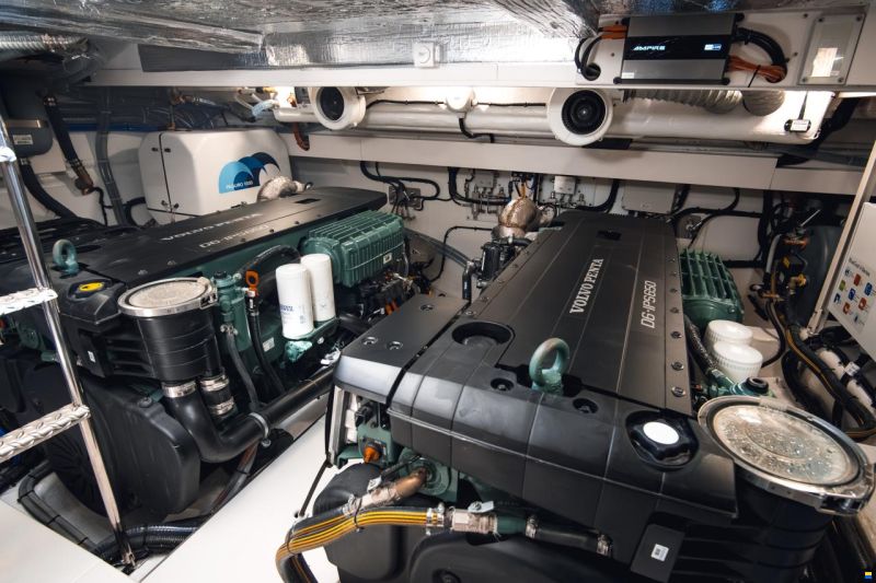 Galeon 440 Fly