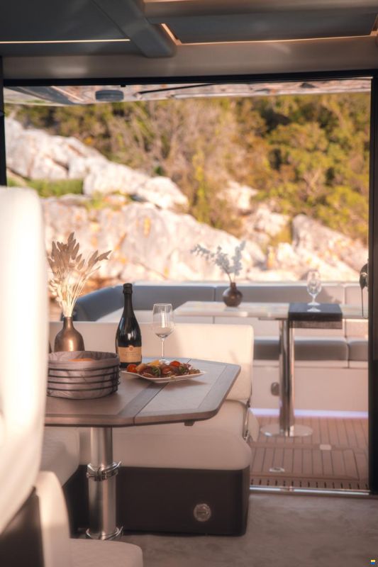 Galeon 440 Fly