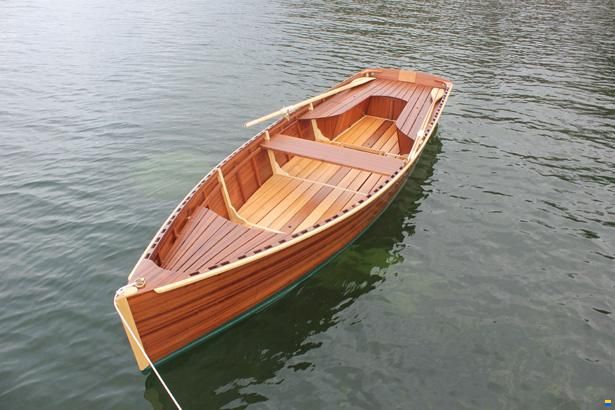 Hasler Stehruderboot