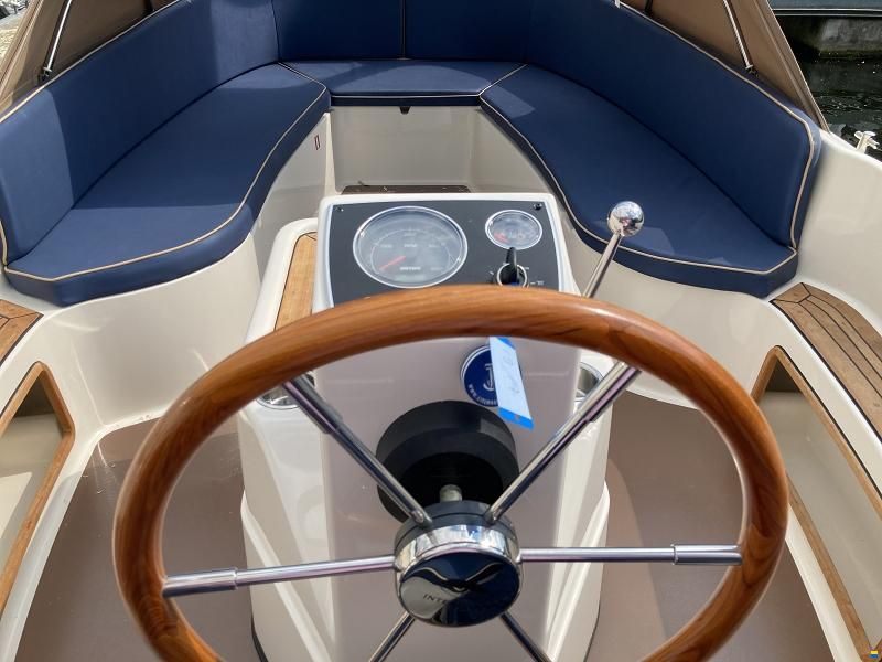 Interboat 17