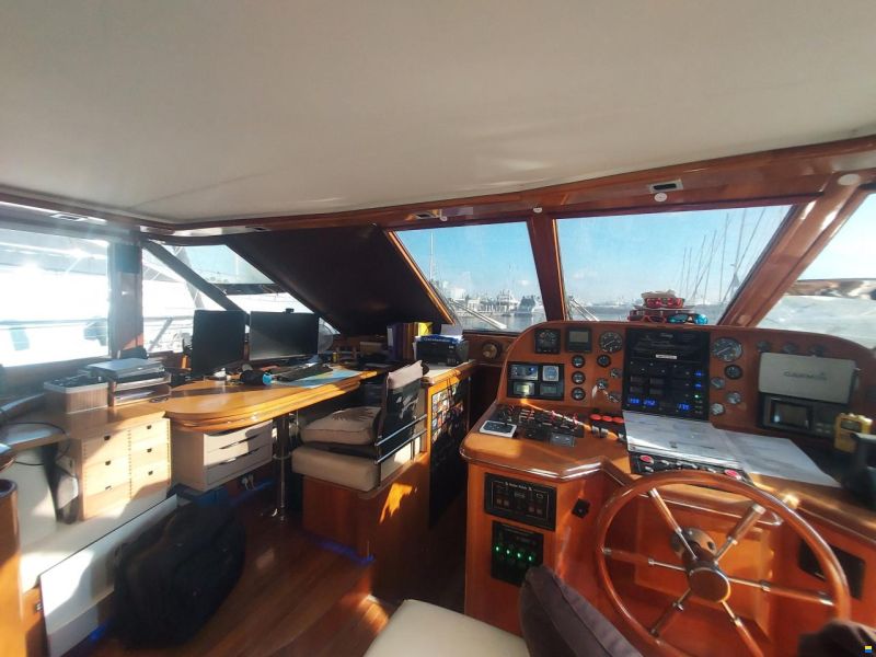 PRESIDENT MARINE LTD PRESIDENT 585 NEW L