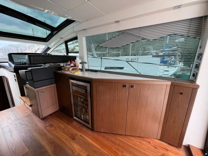 Sunseeker Predator 50