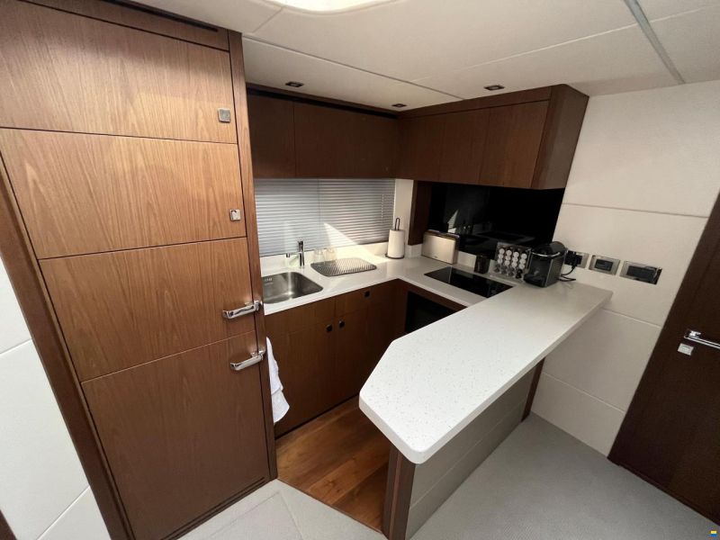 Sunseeker Predator 50