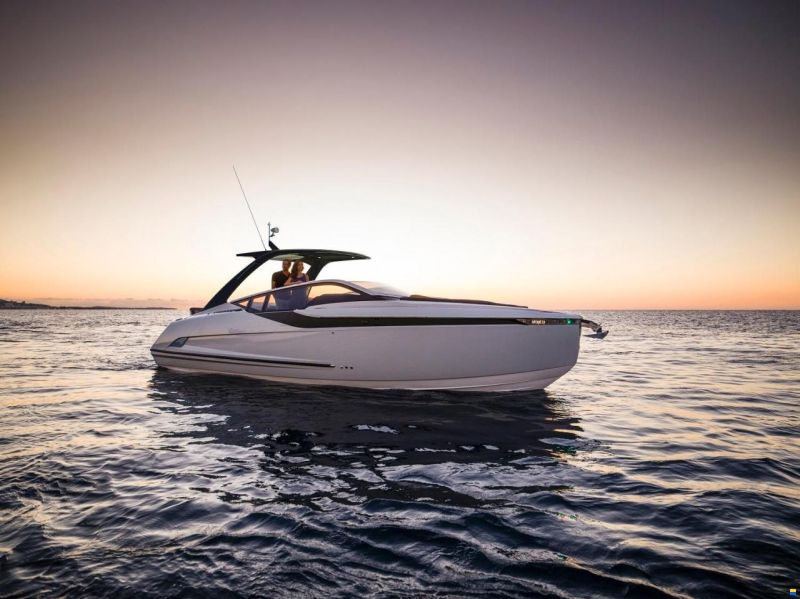 Fairline F//Line 33