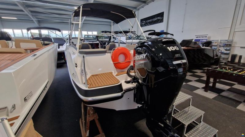 Ventura V195