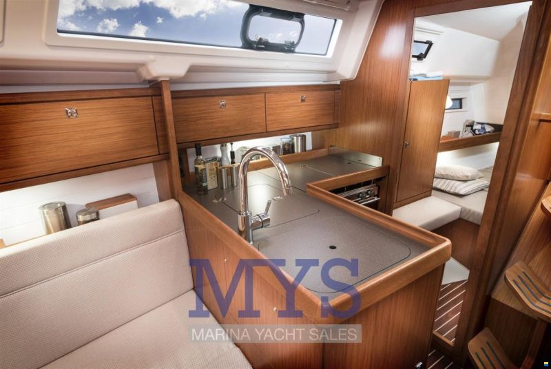 Bavaria CRUISER 34