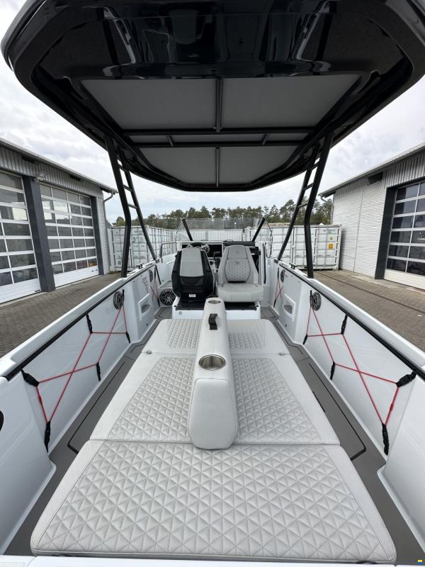 Brabus 300 Shadow - Multistorage