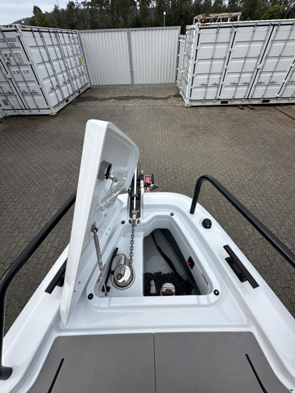 Brabus 300 Shadow - Multistorage