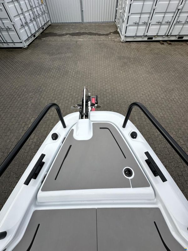 Brabus 300 Shadow - Multistorage