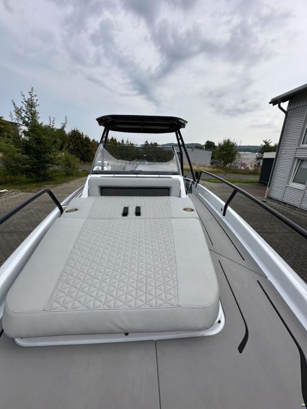 Brabus 300 Shadow - Multistorage