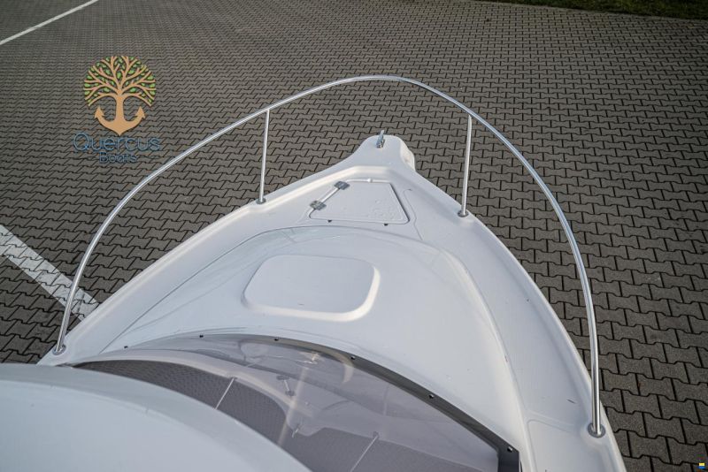 Quercus 480 Pilothouse