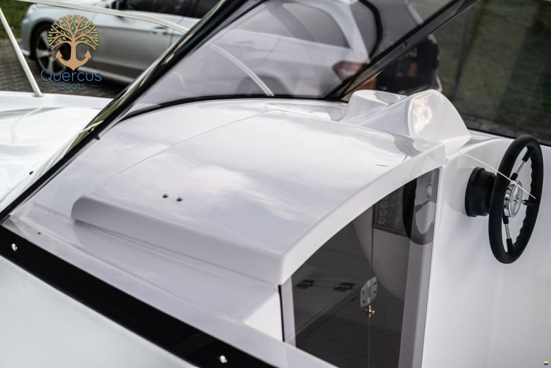 Quercus 480 Pilothouse