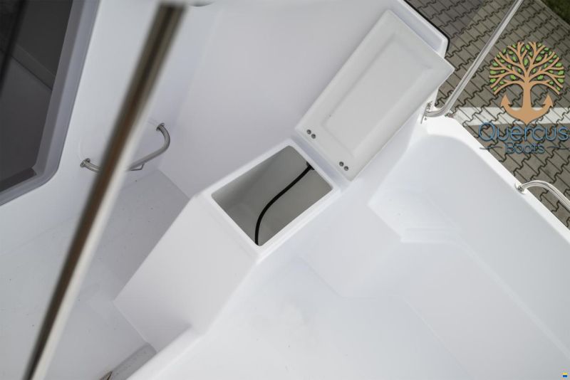 Quercus 480 Pilothouse
