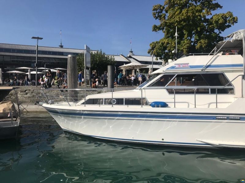 Neptunus 106 Fly bridge