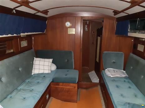 Hallberg-Rassy Monsun 31