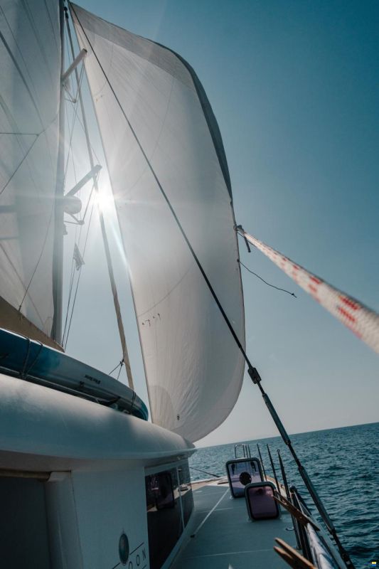 Lagoon 400 S2 Hybrid