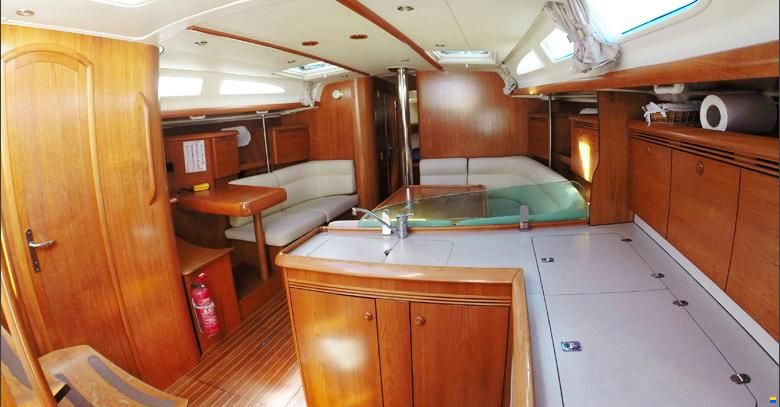 Jeanneau Sun Odyssey 43 Legende