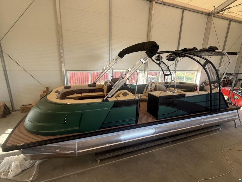 Old Lake Marine ST25 Pontoon Tritoon Mercury F150 and t