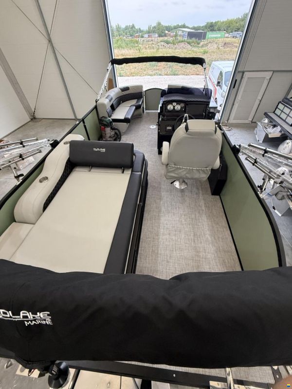 Old Lake Marine P19 Pontoon ponton with Mercury F40 and