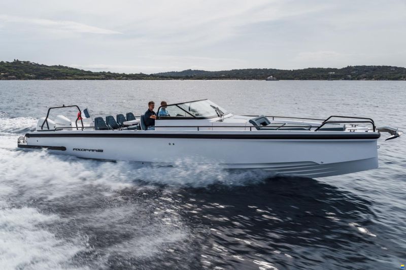 Axopar Yachts 37 Spyder