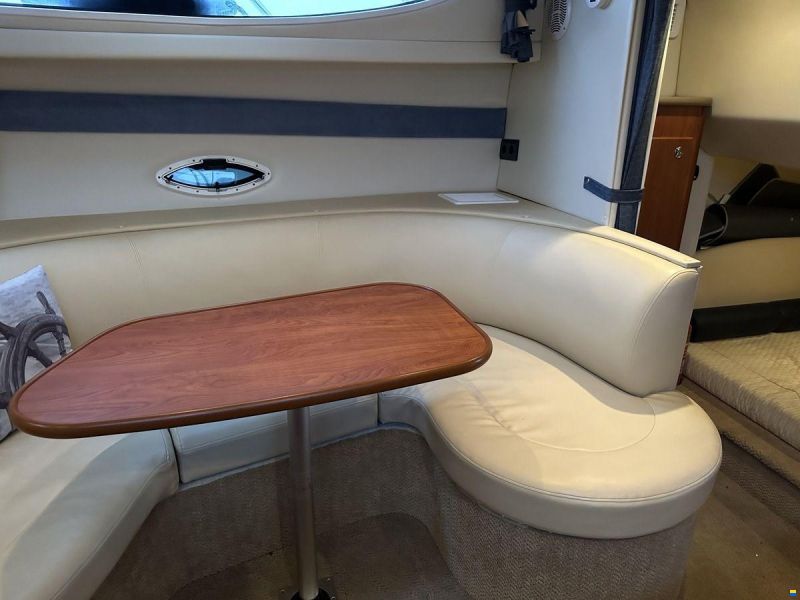 Bayliner 305