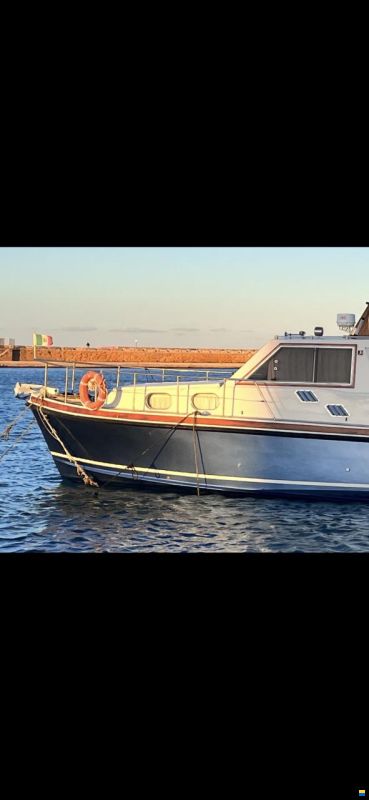 Barca a motore