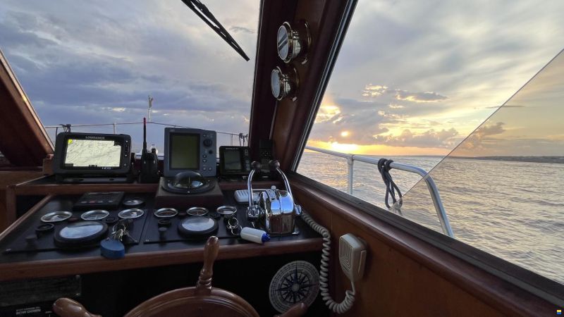 Barca a motore