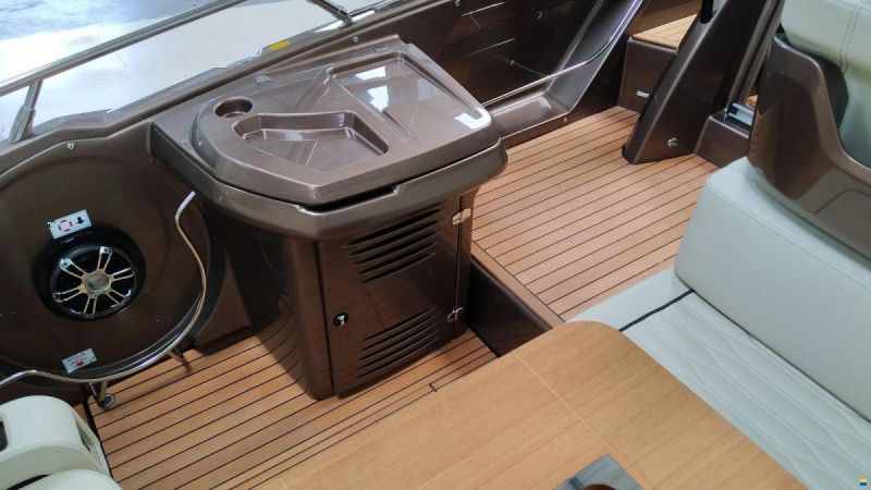 Cranchi Endurance 30