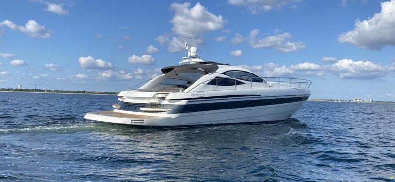 Pershing 52