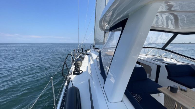Hanse 548