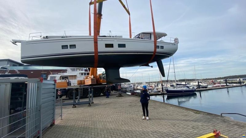 Hanse 548