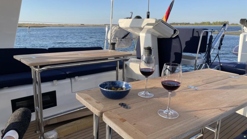 Hanse 548
