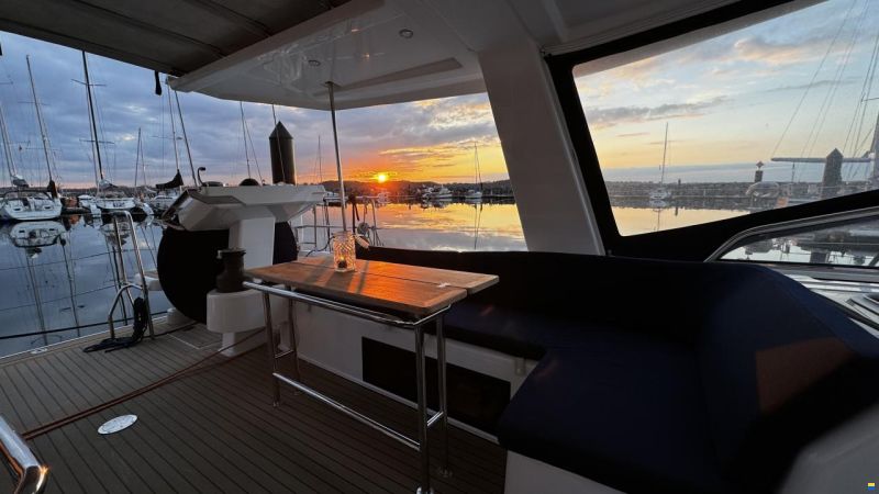 Hanse 548