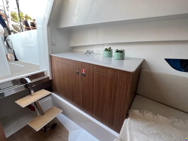 Rodman Ventura 790 SD T-TOP