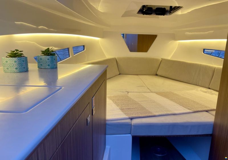 Rodman Ventura 790 SD T-TOP