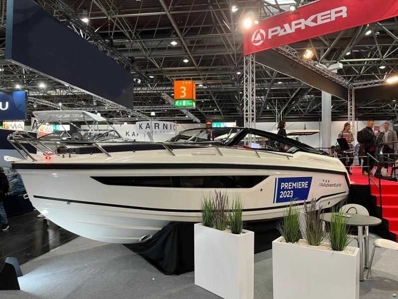 Parker 720 Adventure Mercury F250