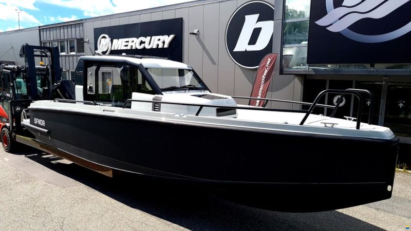XO Boats DFNDR 9