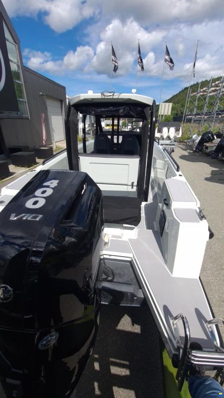 XO Boats DFNDR 9