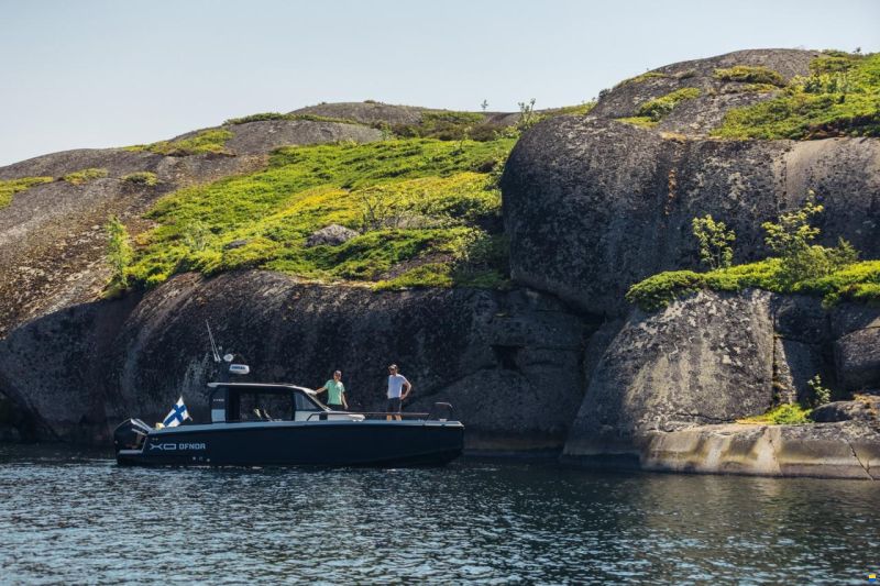 XO Boats DFNDR 9