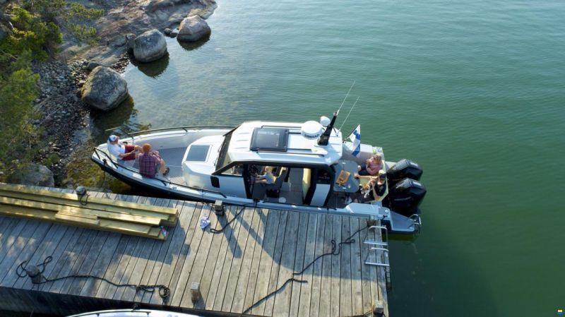 XO Boats DFNDR 9