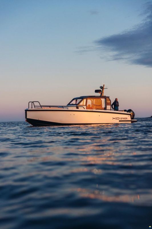 XO Boats DFNDR 9