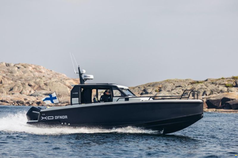 XO Boats DFNDR 9