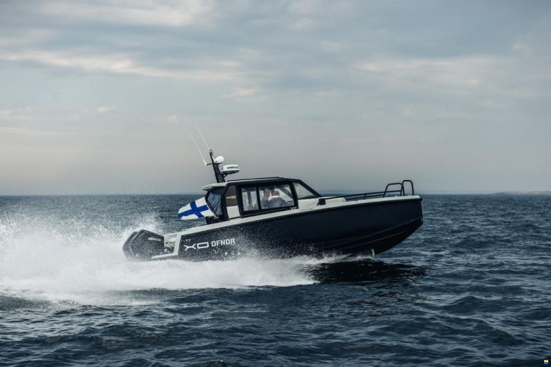 XO Boats DFNDR 9