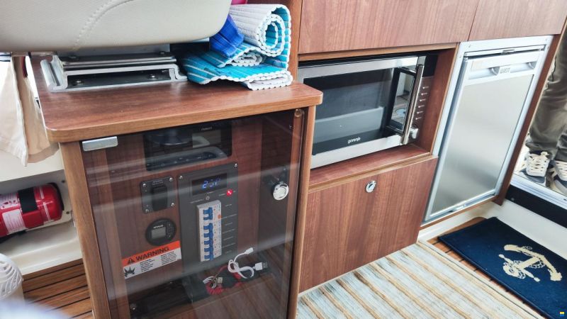 Quicksilver ACTIV 855 Cruiser