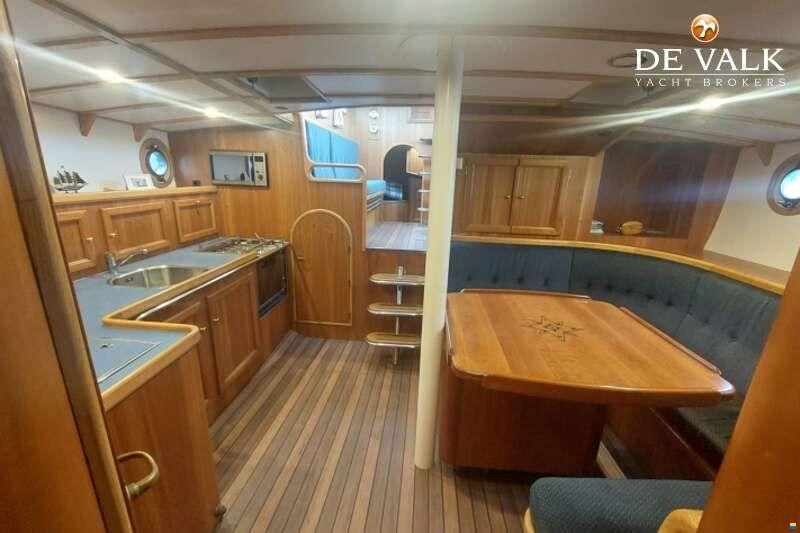 Beeldsnijder Pilothouse Schoener 50