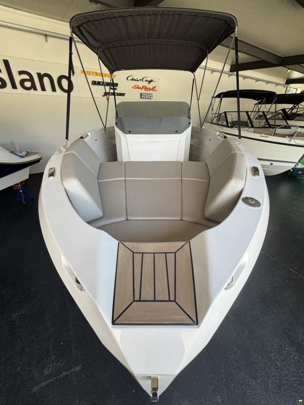 Rand Boats Source 22