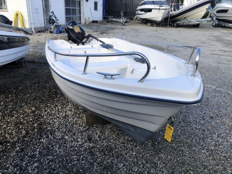 Sport-Yacht 410